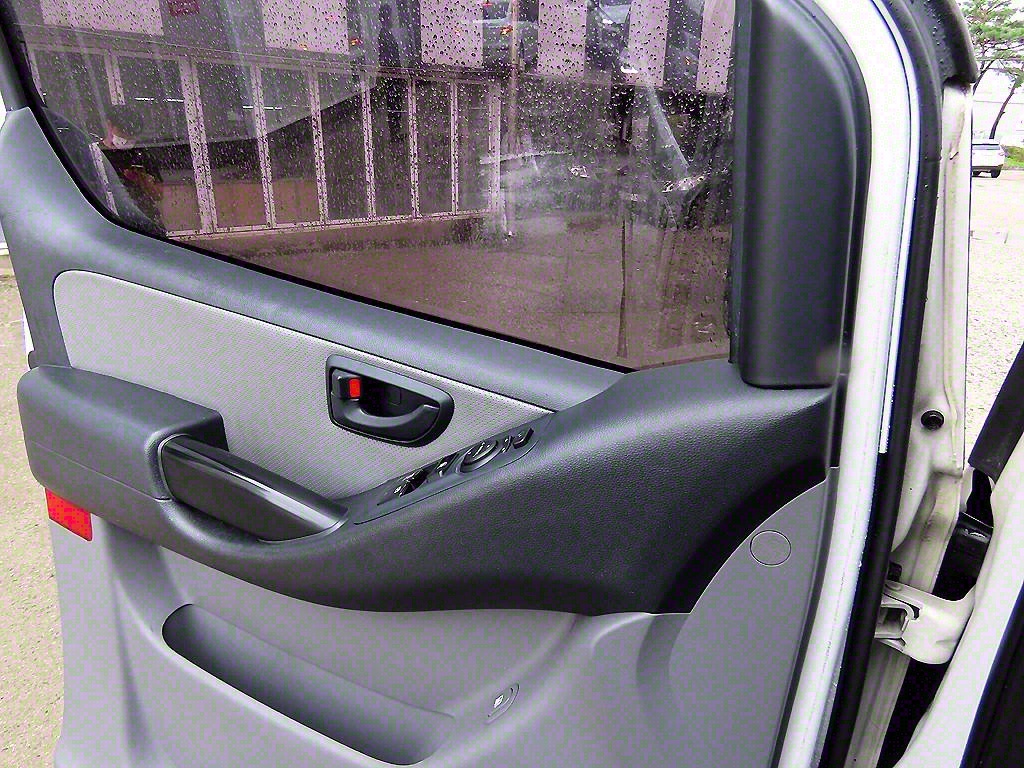 HYUNDAI Starex - Vista 11