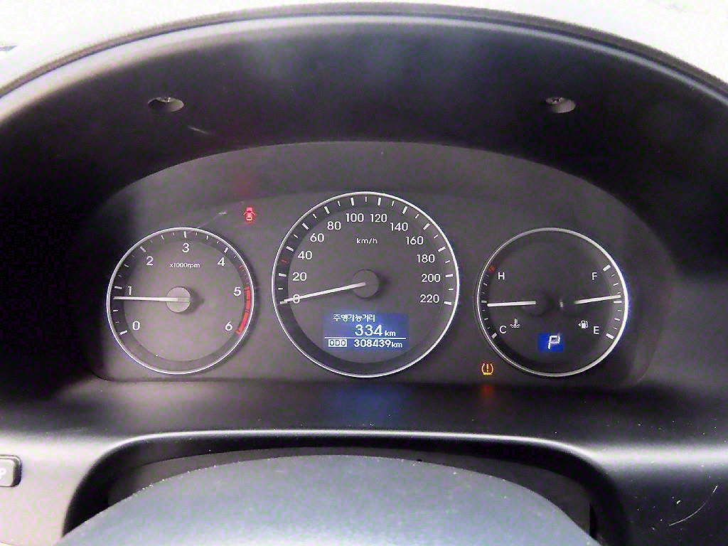 HYUNDAI Starex - Vista 9