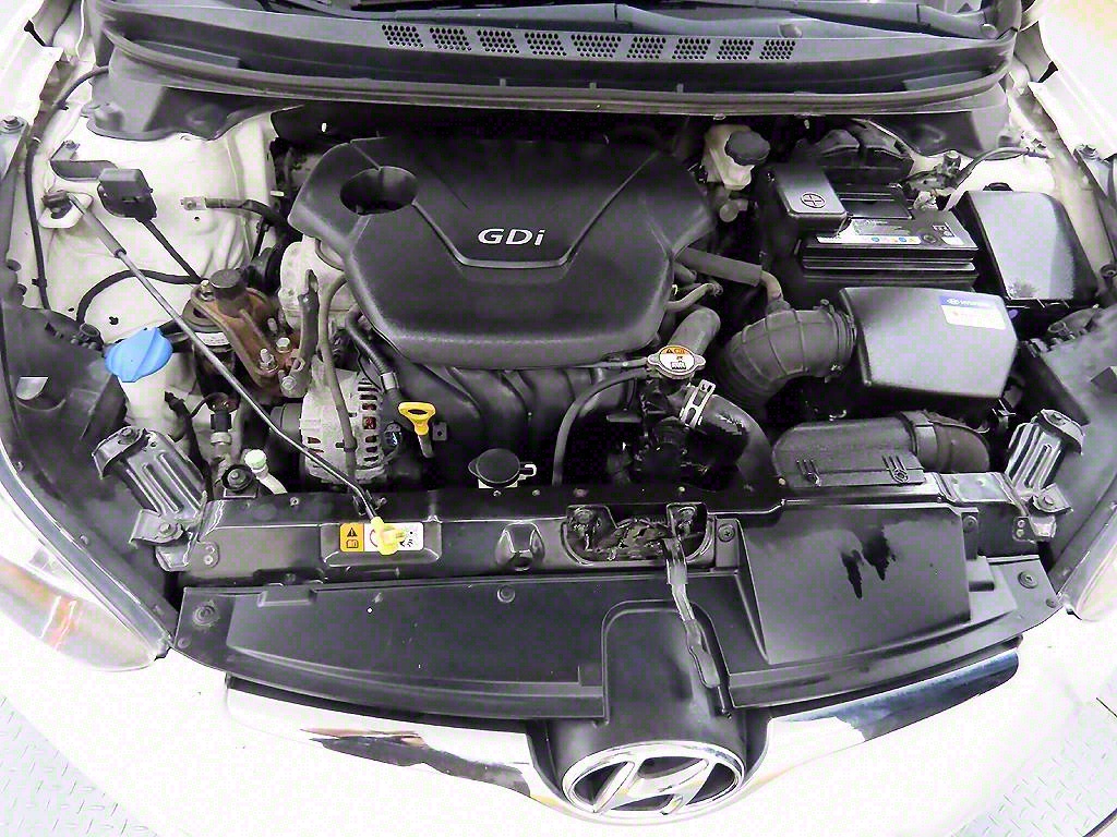 HYUNDAI Avante 2015 Blanco - Importación desde Corea - HF Imports Iquique - Foto 16