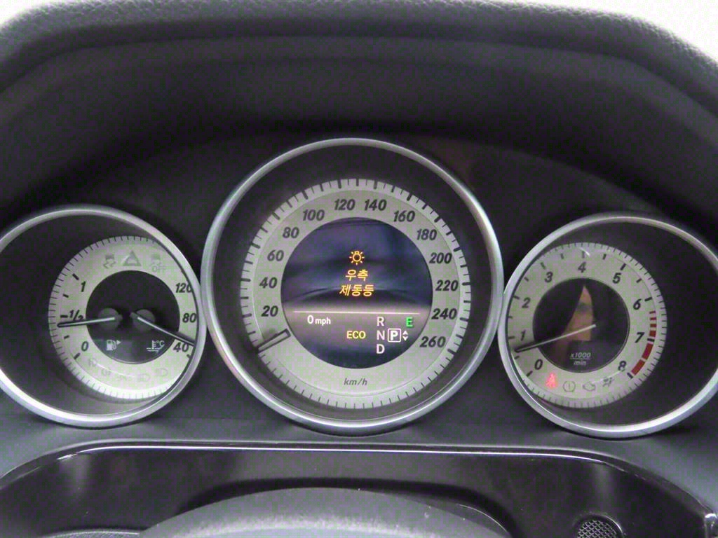 Mercedes Benz E class - Vista 11