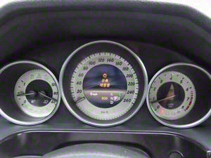 Mercedes Benz E class - Vista 12