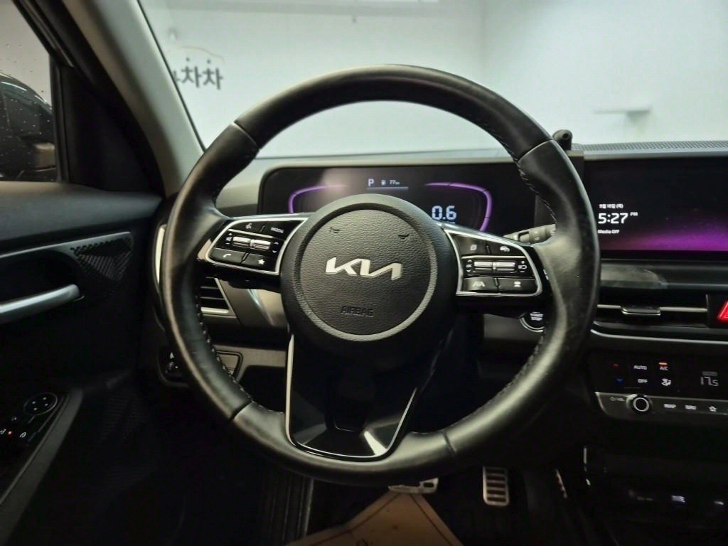 KIA Seltos - Vista 9