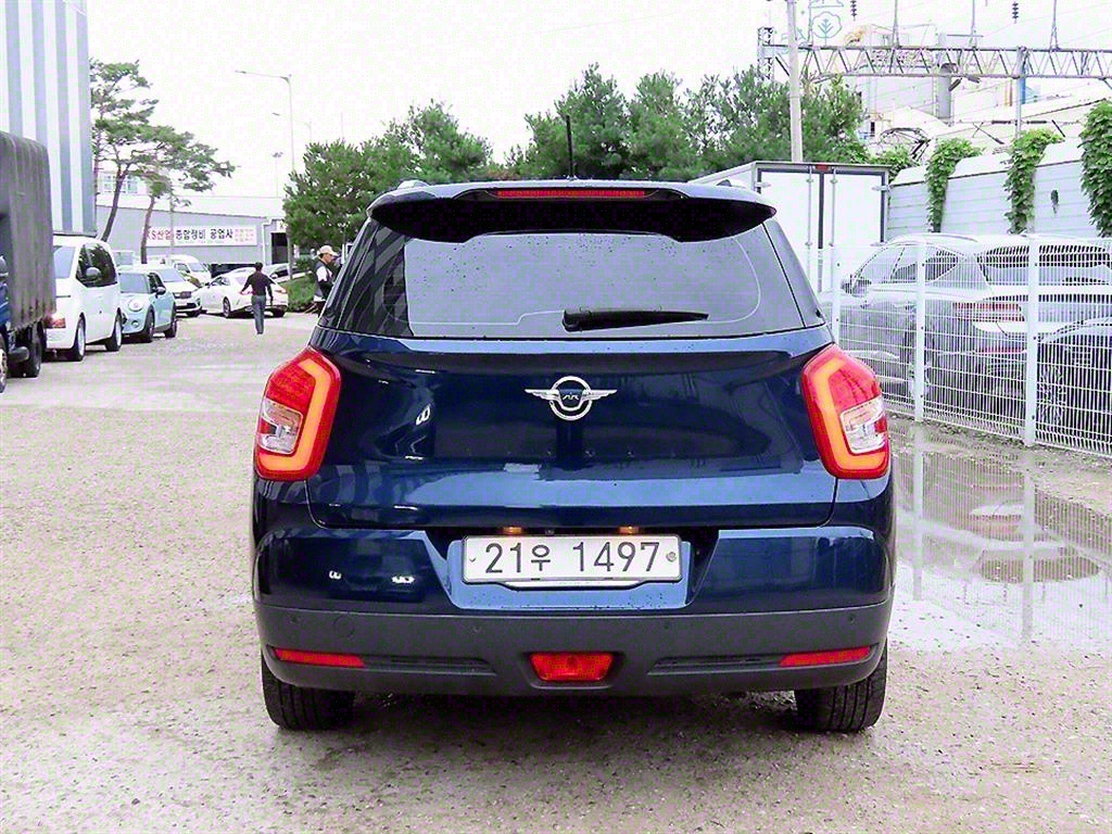 Ssangyong Tivoli - Vista 4