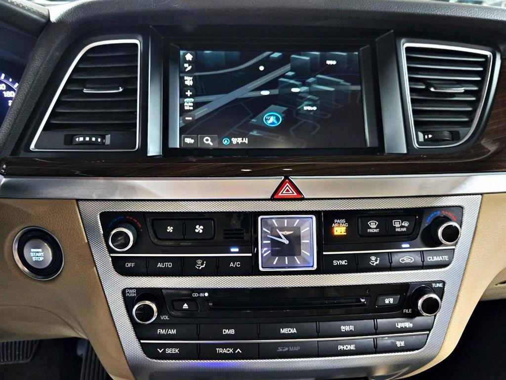 Genesis G80 - Vista 11