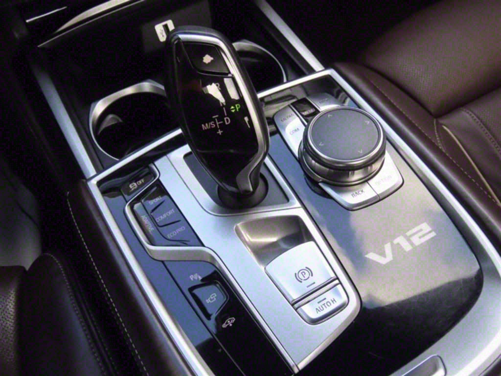 BMW 7 Series - Vista 11