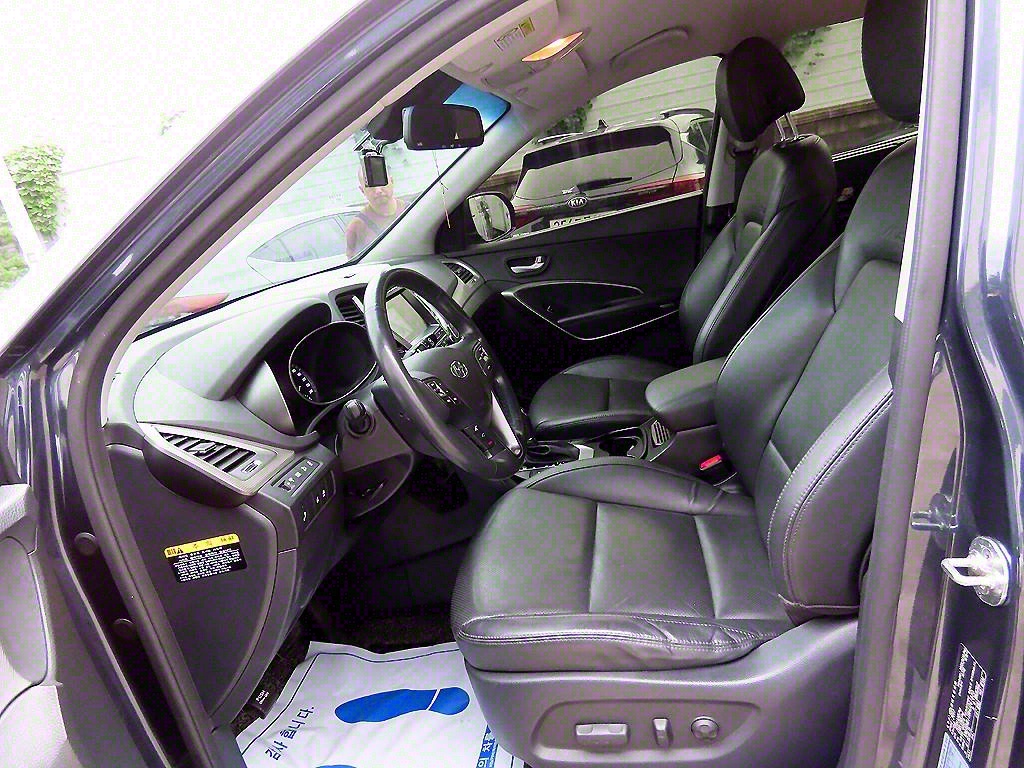 HYUNDAI Maxcruz - Vista 5