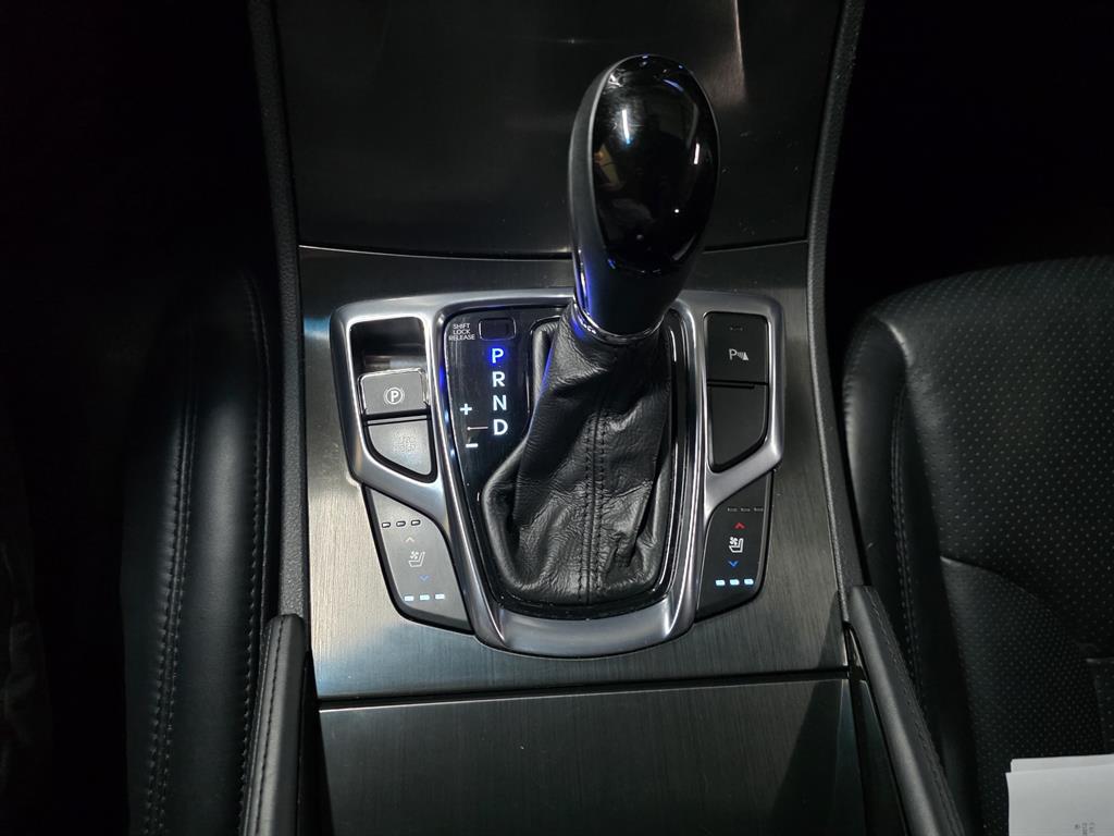 HYUNDAI Grandeur - Vista 12