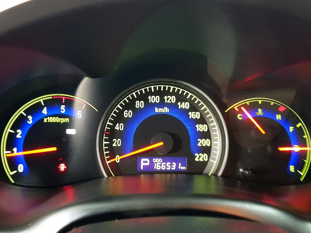 KIA Carnival - Vista 7