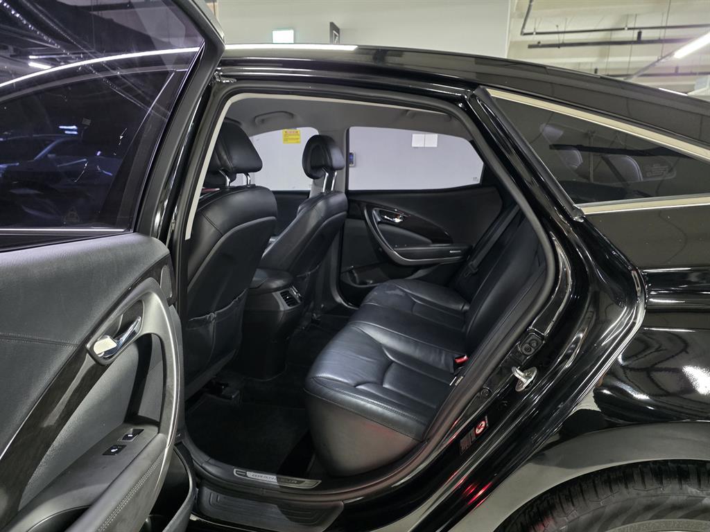 HYUNDAI Grandeur - Vista 10