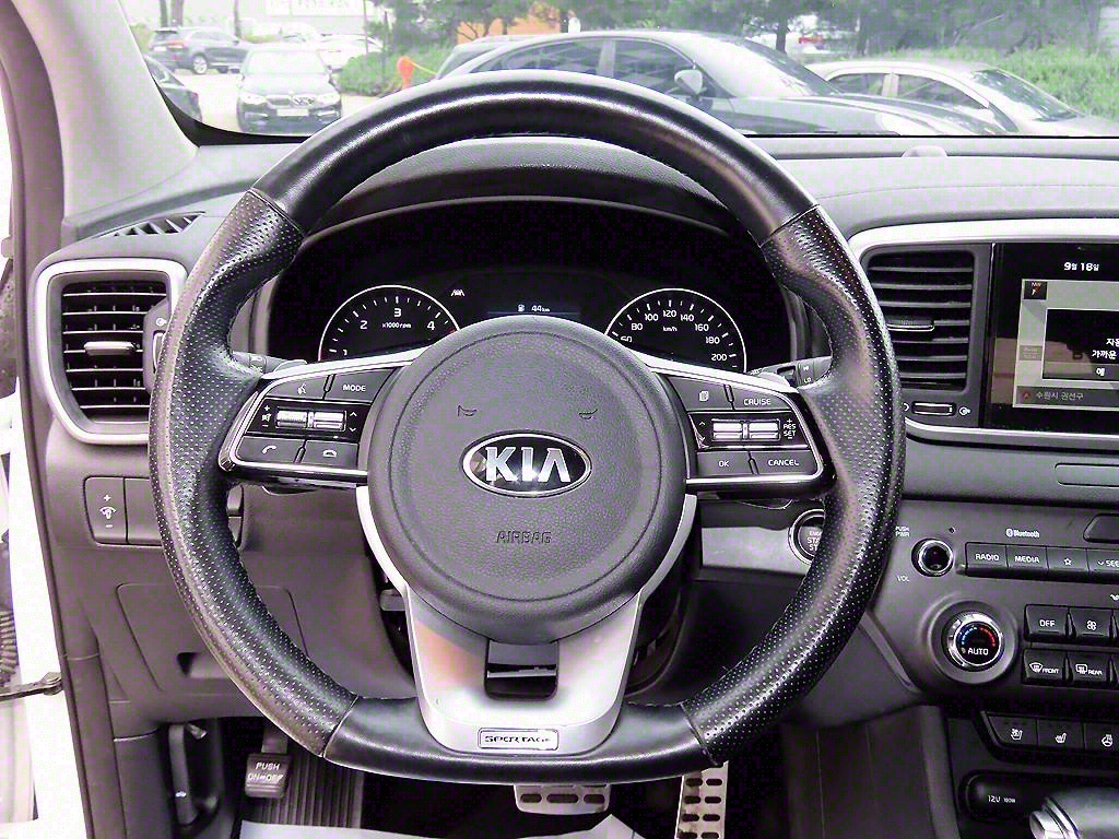 KIA Sportage - Vista 8
