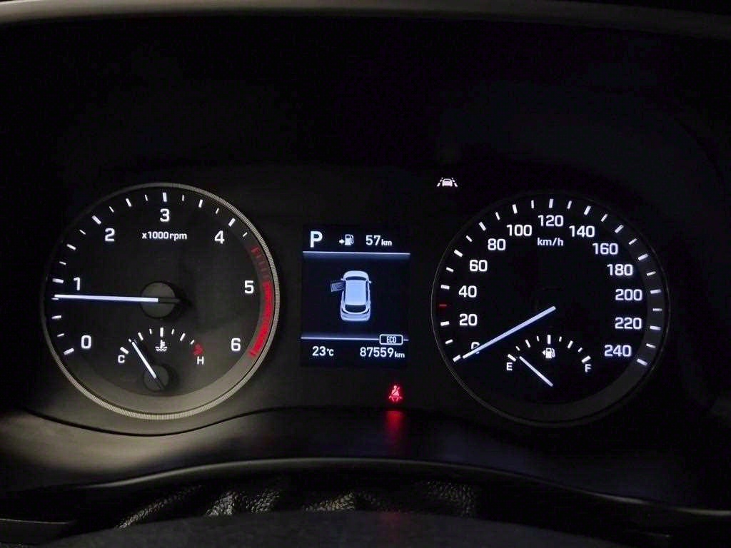 HYUNDAI Tucson - Vista 6