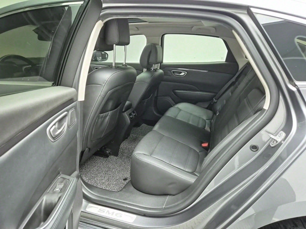 SAMSUNG SM6 - Vista 12