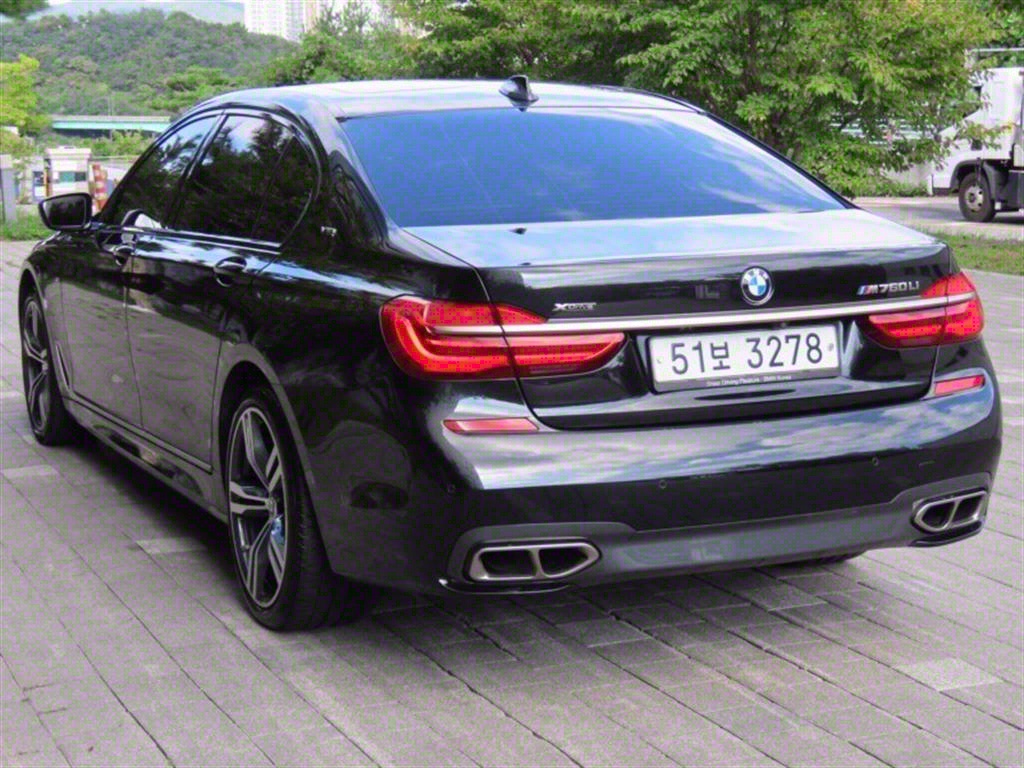 BMW 7 Series - Vista 7