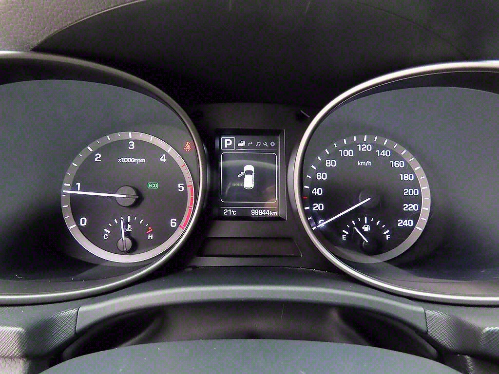 HYUNDAI Maxcruz - Vista 9