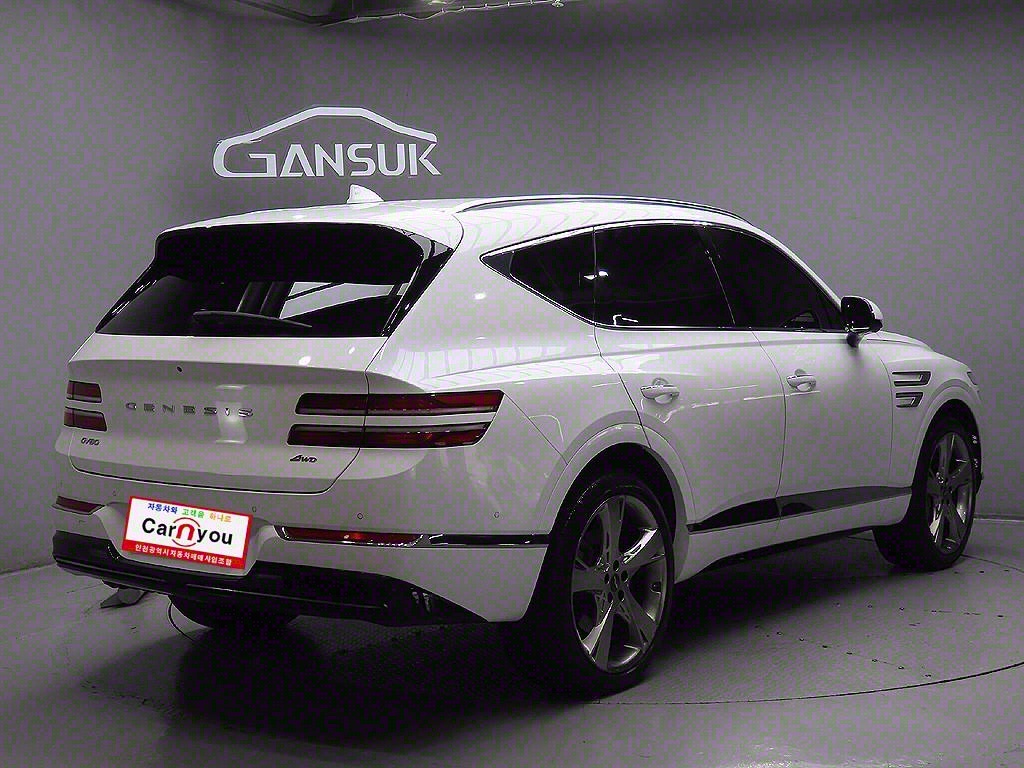 Genesis GV80 - Vista 7