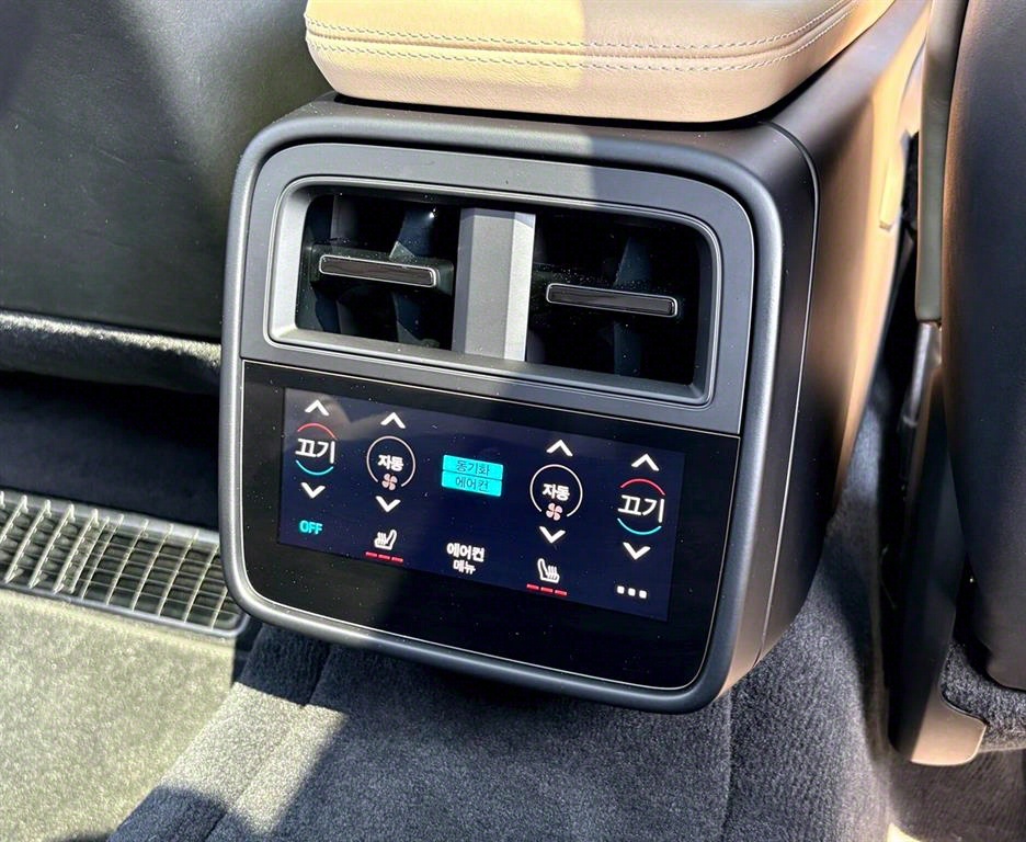 Porsche Taycan - Vista 12