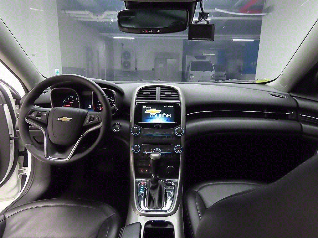 Chevrolet Malibu - Vista 8