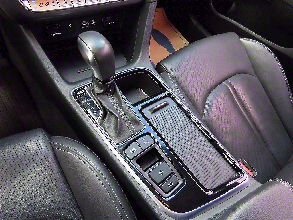 HYUNDAI Sonata - Vista 10