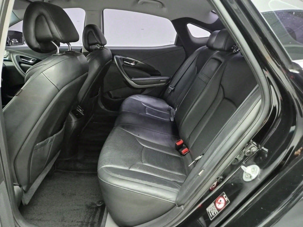 HYUNDAI Grandeur - Vista 12