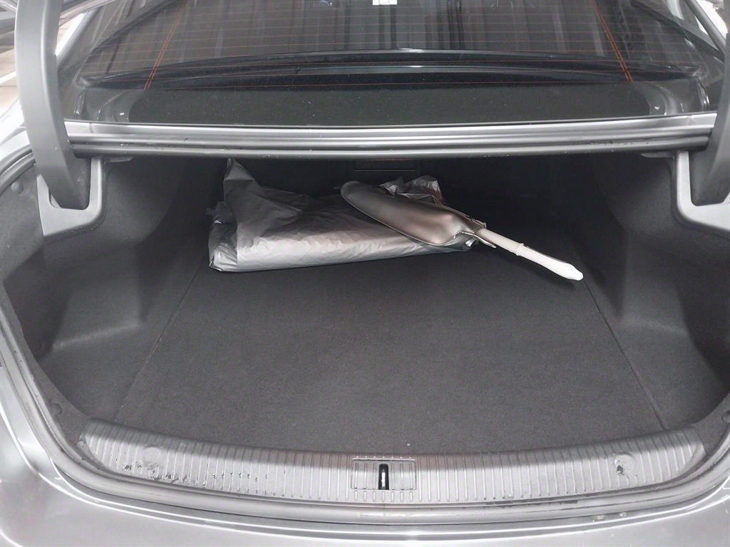 SAMSUNG SM6 - Vista 8