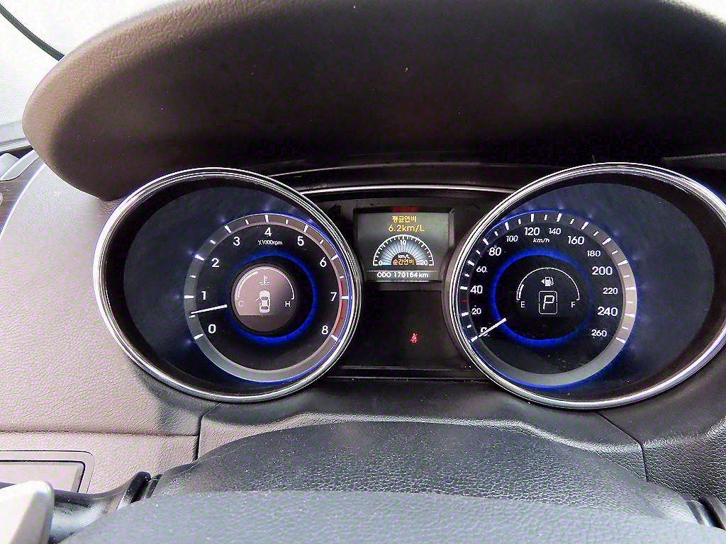 HYUNDAI Sonata - Vista 9