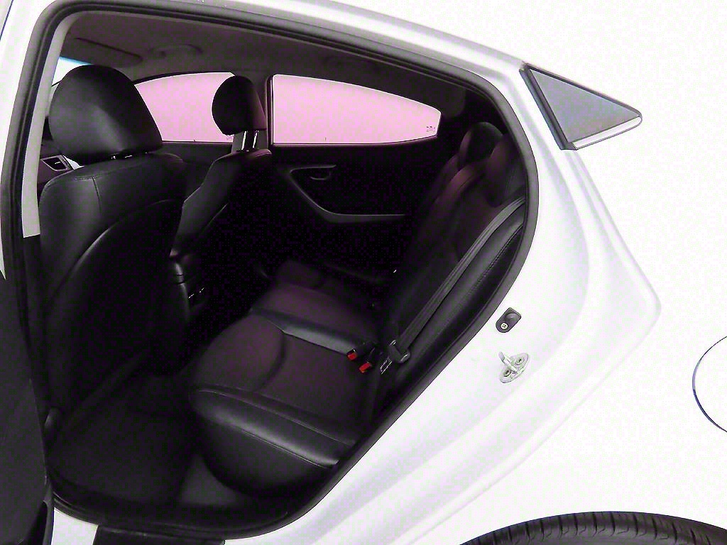 HYUNDAI Avante - Vista 6