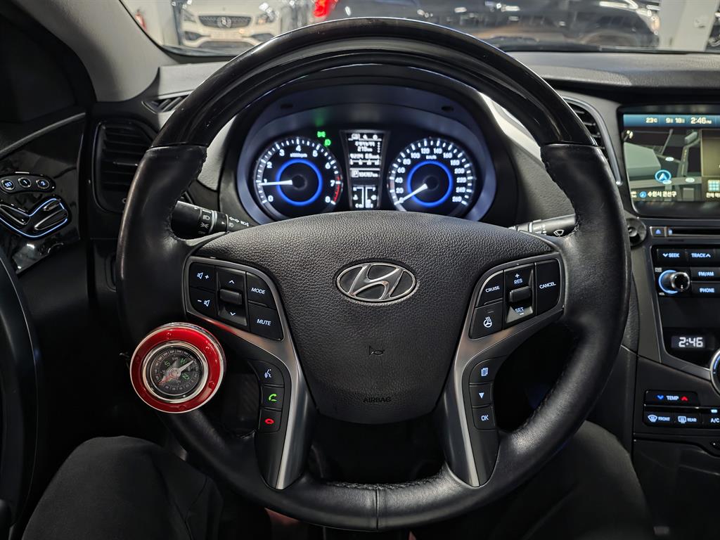 HYUNDAI Grandeur - Vista 11