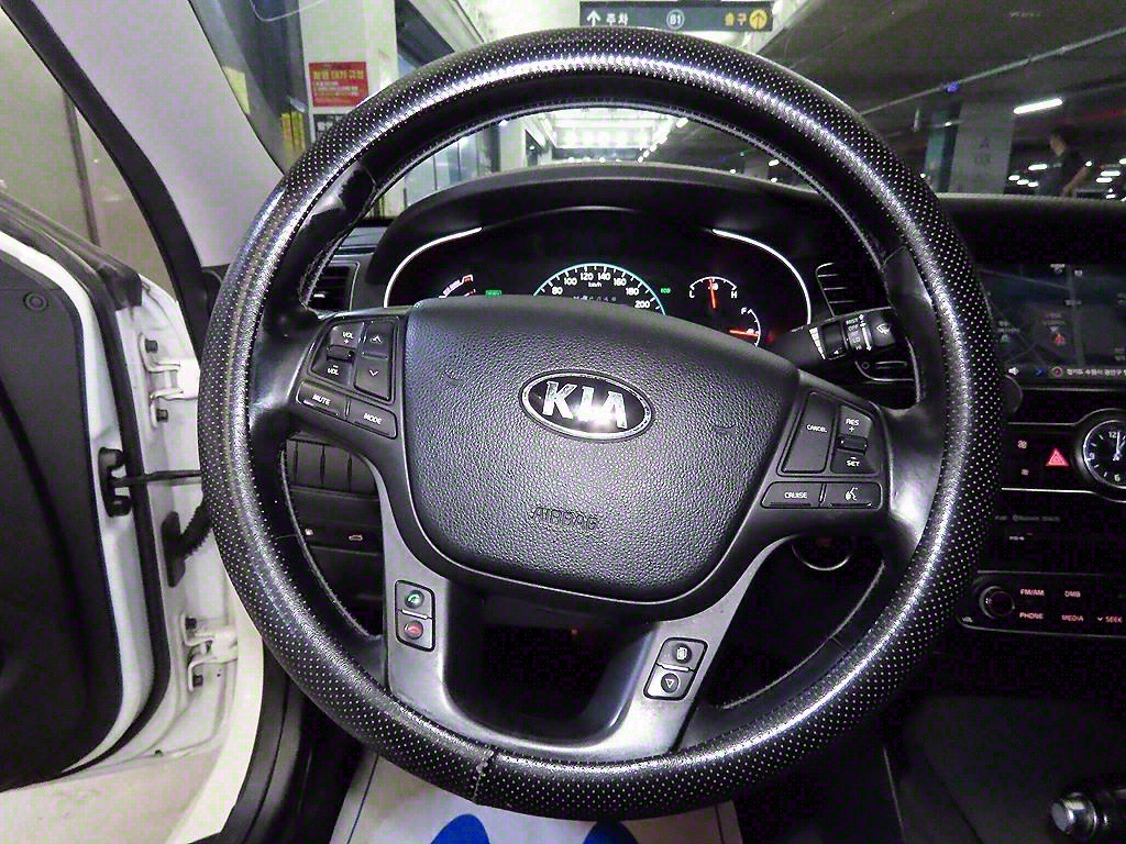 KIA K7 - Vista 8