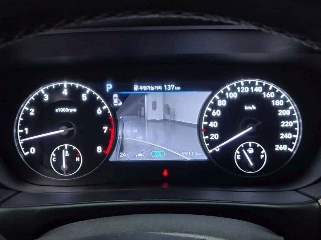 Genesis G90 - Vista 6