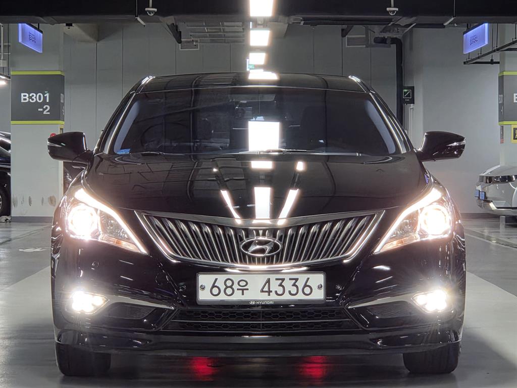 HYUNDAI Grandeur - Vista 5