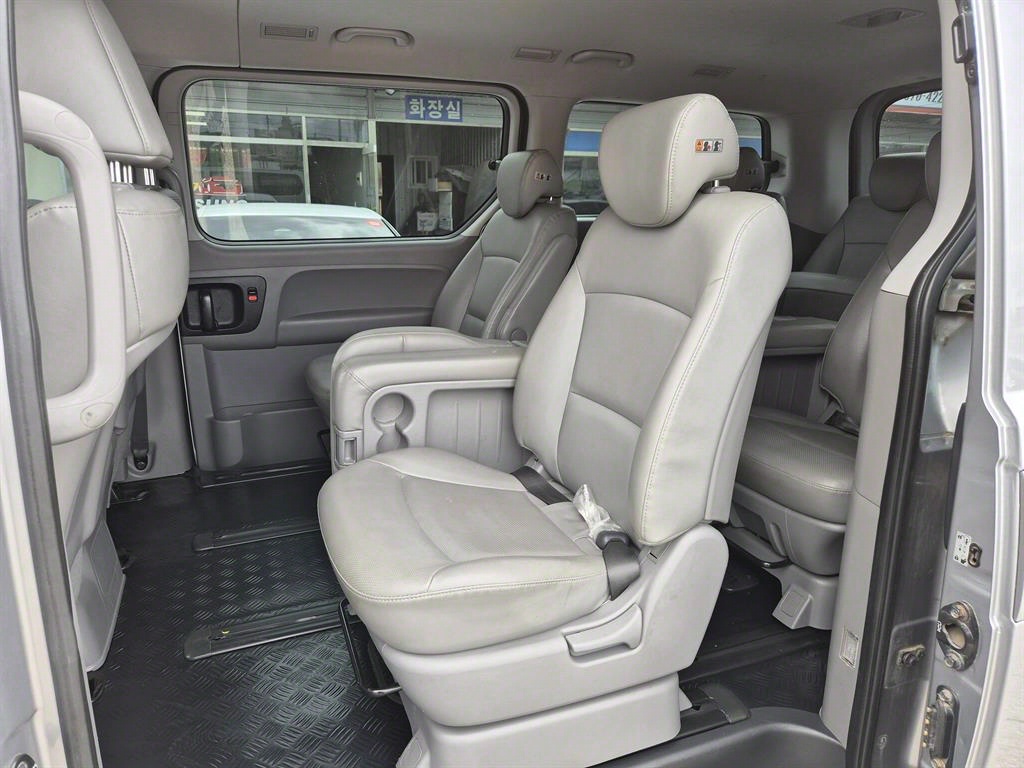 HYUNDAI Starex 2020 Plateado - Importación desde Corea - HF Imports Iquique - Foto 17