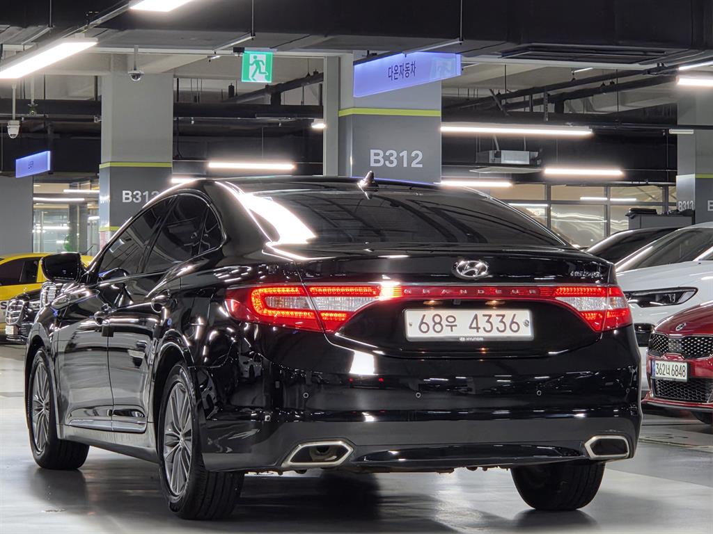 HYUNDAI Grandeur - Vista 4