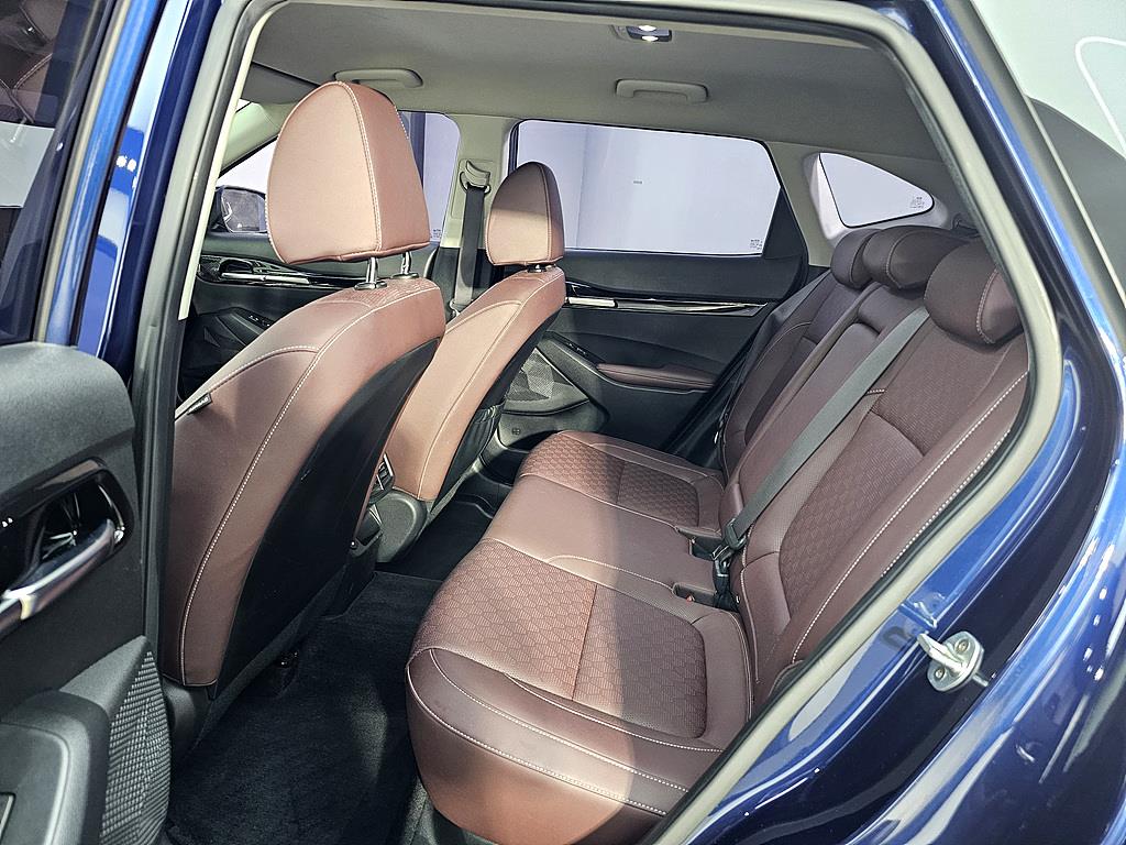 KIA Seltos - Vista 9