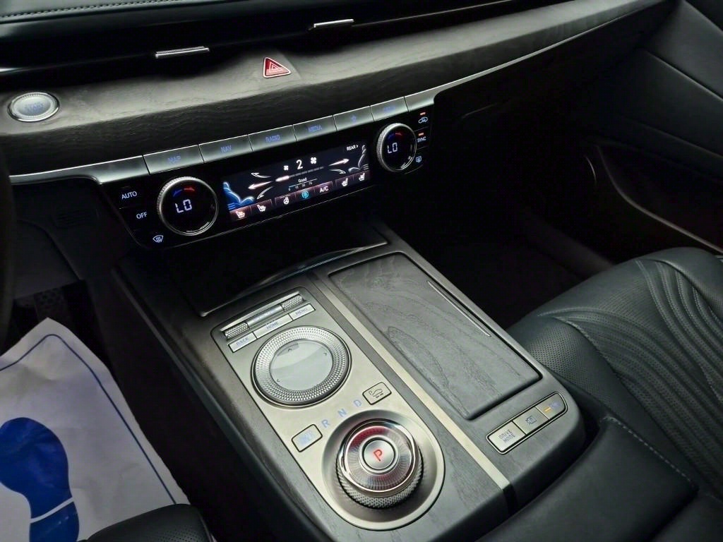 Genesis G80 - Vista 8