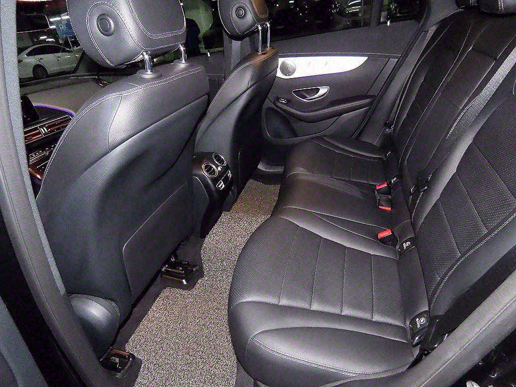 Mercedes Benz EQC - Vista 7