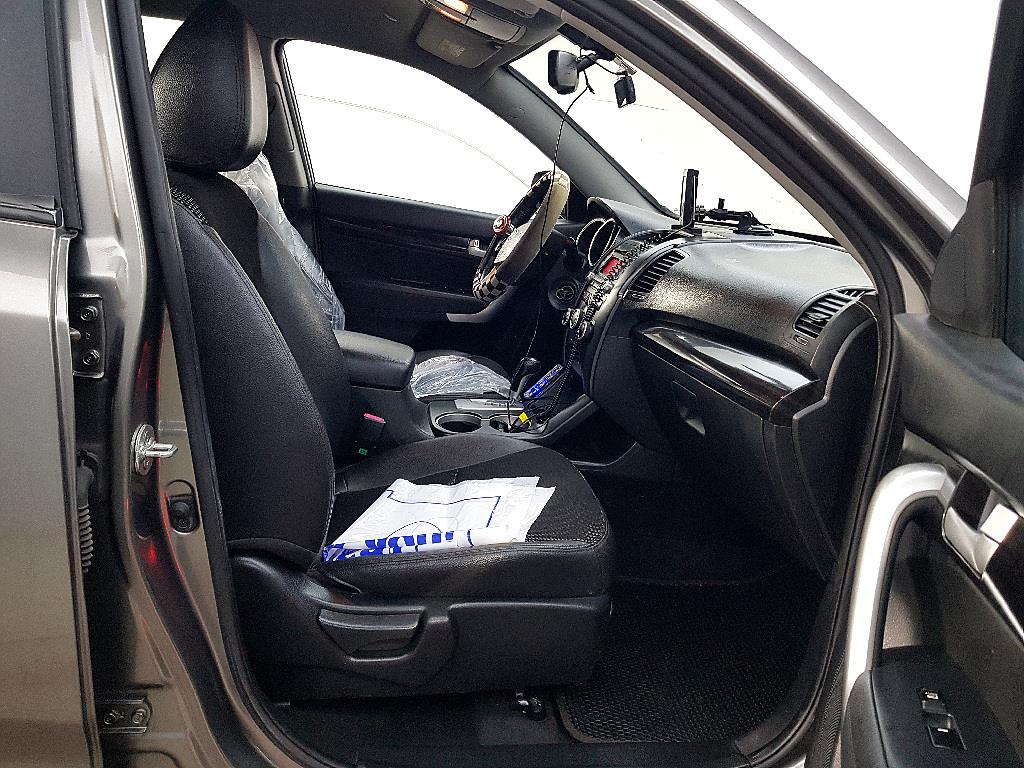 KIA Sorento 2010 Gris - Importación desde Corea - HF Imports Iquique - Foto 17