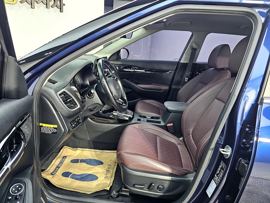 KIA Seltos - Vista 8