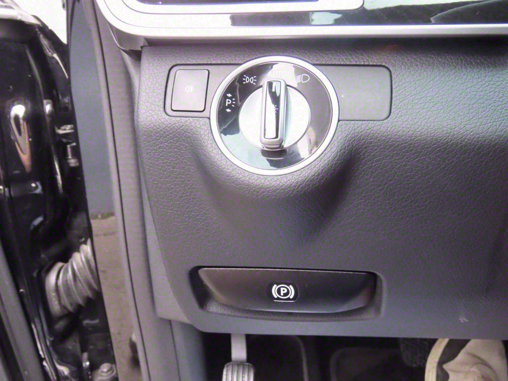 Mercedes Benz E class 2014 Negro - Importación desde Corea - HF Imports Iquique - Foto 13