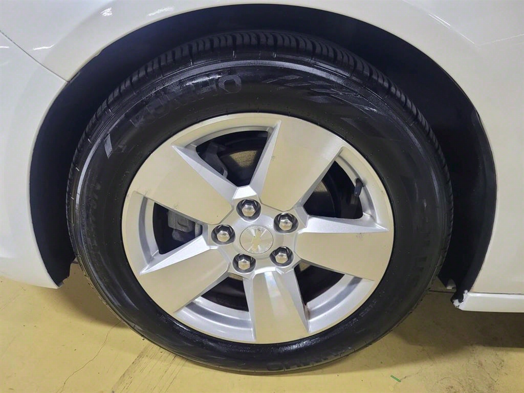 Chevrolet Malibu - Vista 3