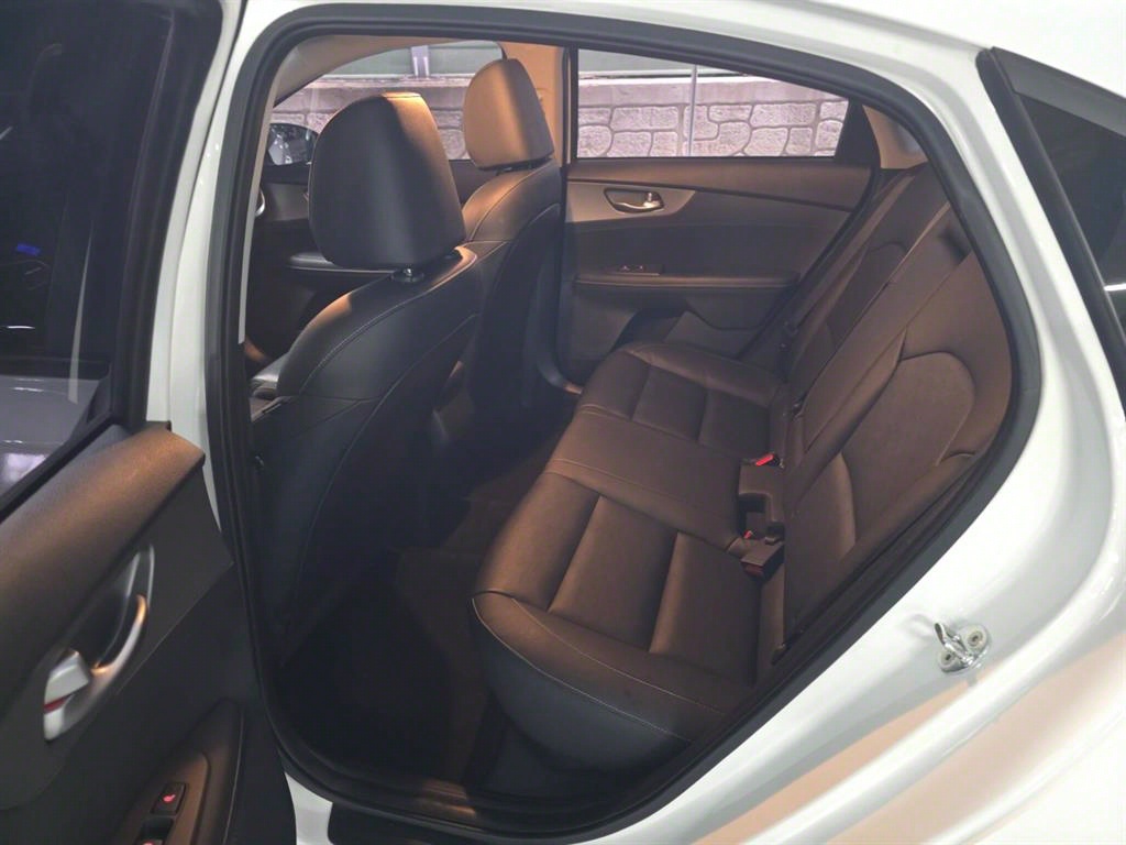 KIA K3 2021 Blanco - Importación desde Corea - HF Imports Iquique - Foto 15