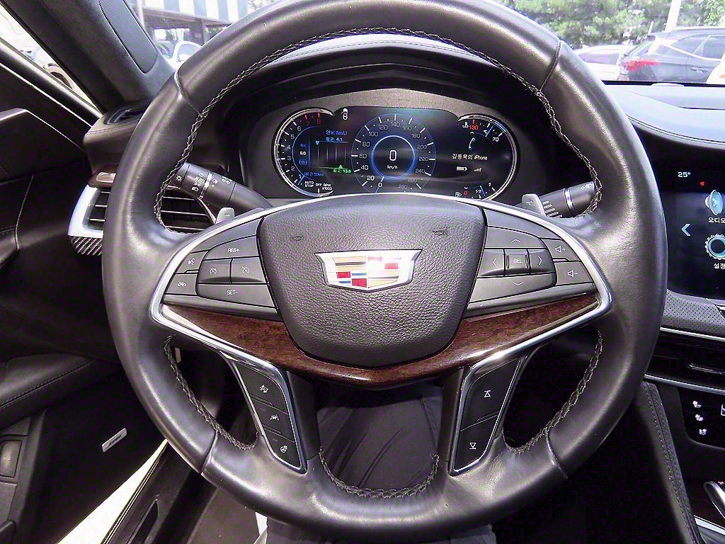 Cadillac CT6 - Vista 8