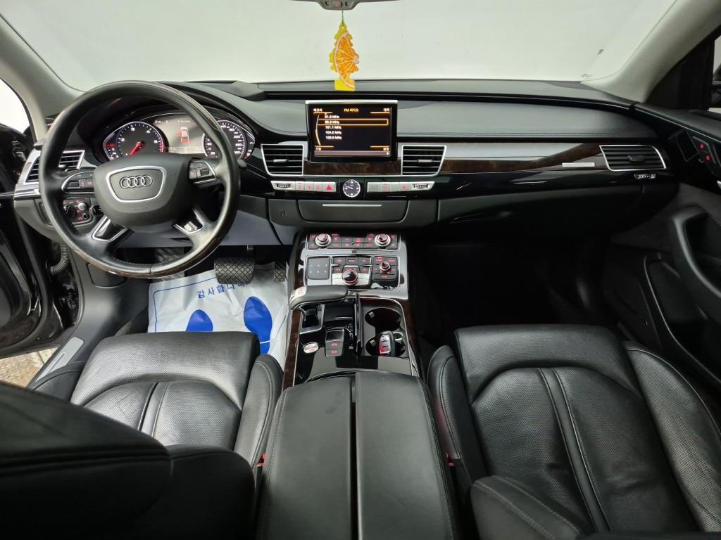 Audi A8 - Vista 5