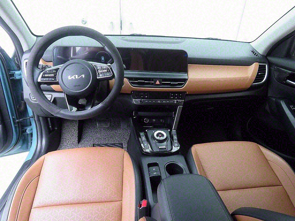 KIA Seltos - Vista 9