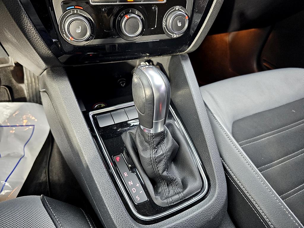 Volkswagen Jetta 2015 Blanco - Importación desde Corea - HF Imports Iquique - Foto 14