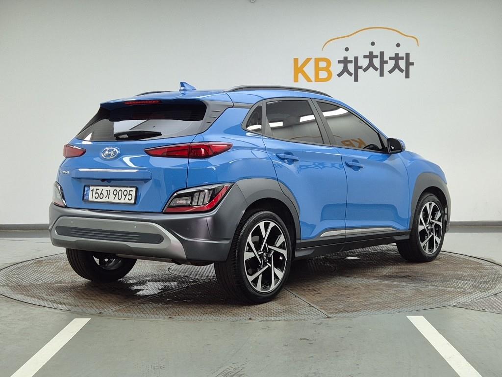 HYUNDAI Kona - Vista 4