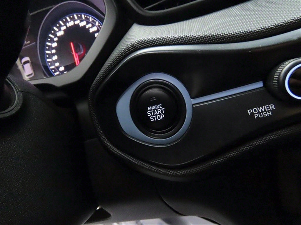 HYUNDAI Veloster - Vista 10