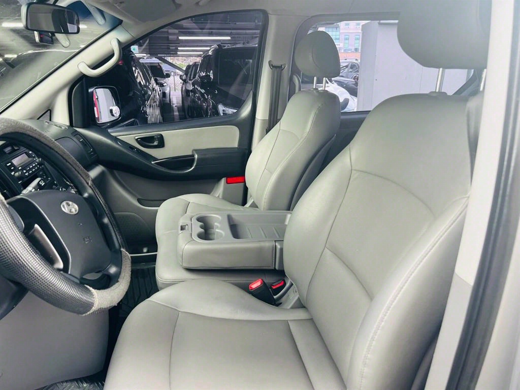 HYUNDAI Starex 2014 Plateado - Importación desde Corea - HF Imports Iquique - Foto 10