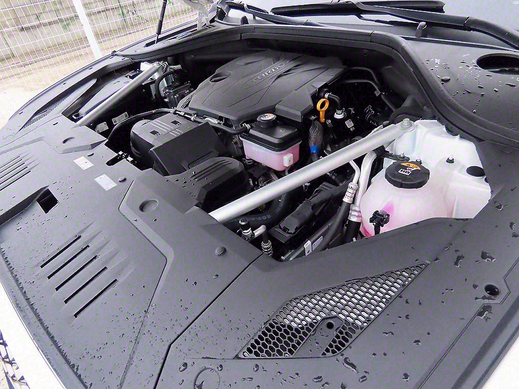 Genesis GV70 2024 Blanco - Importación desde Corea - HF Imports Iquique - Foto 19