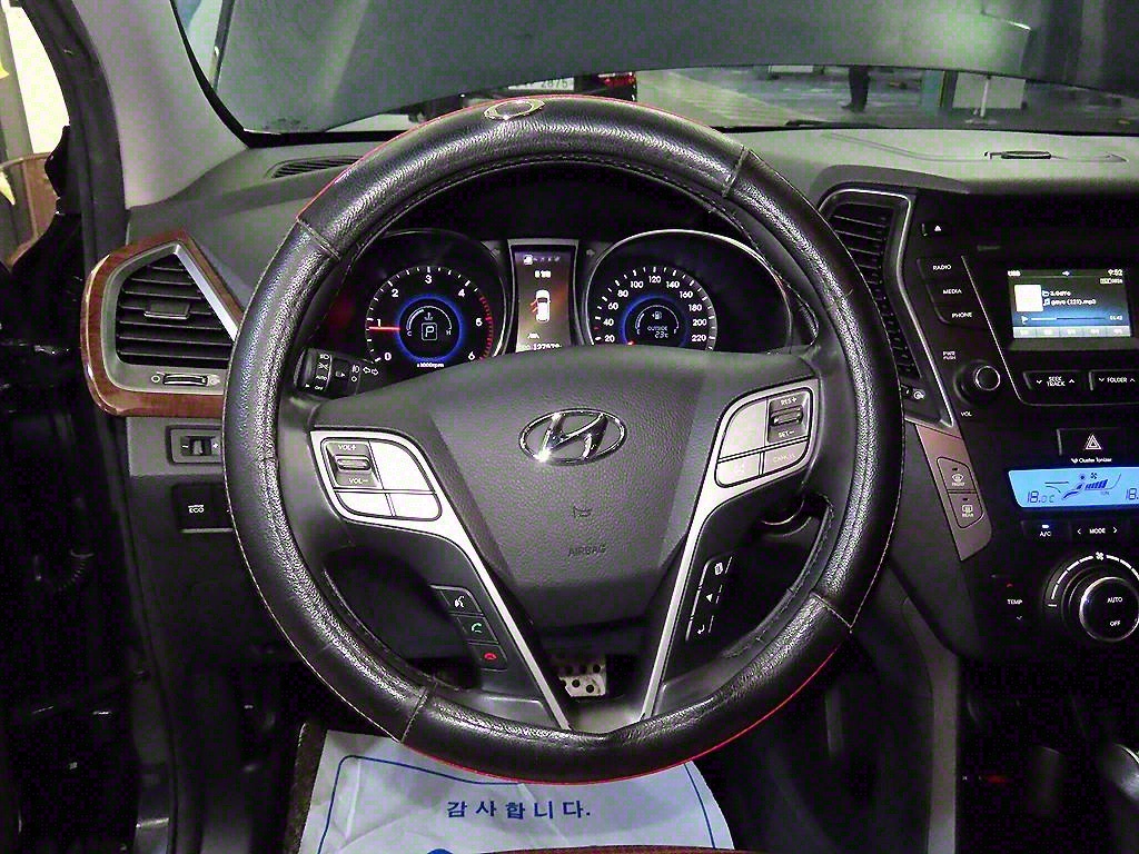 HYUNDAI Santa Fe - Vista 7