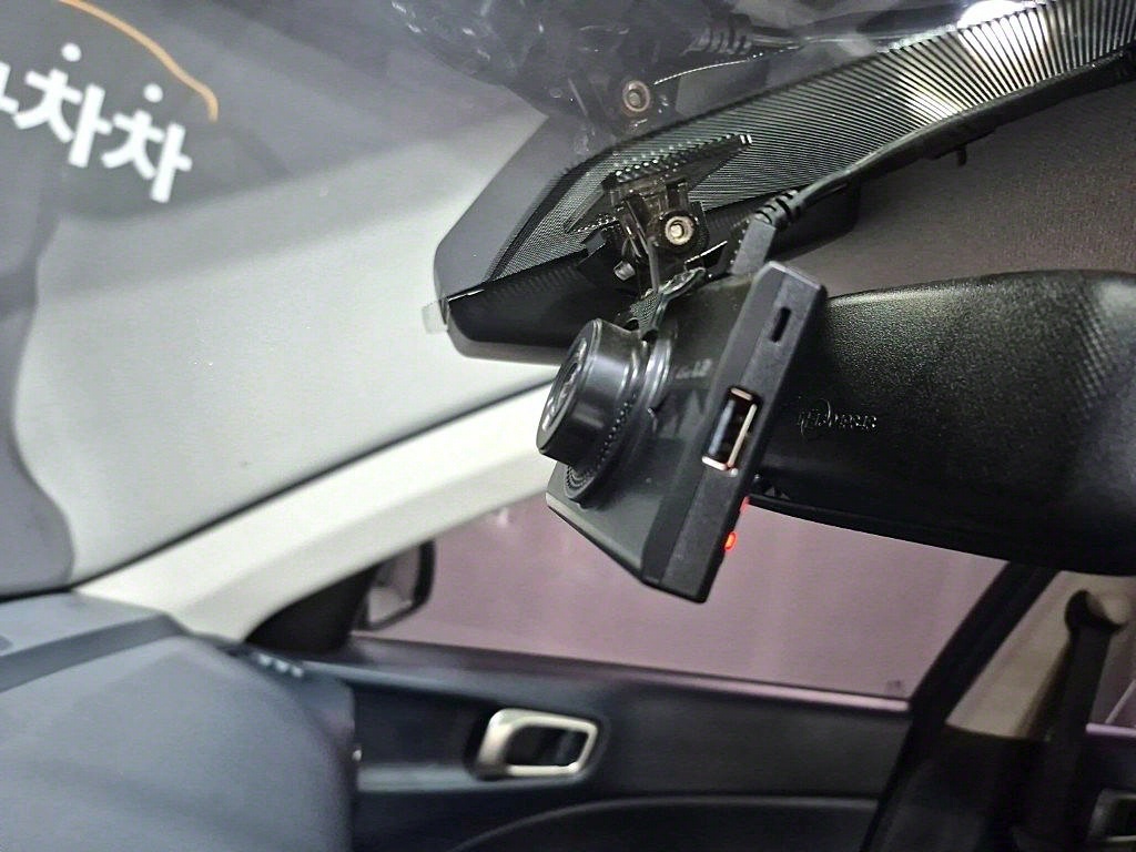 HYUNDAI Venue - Vista 12